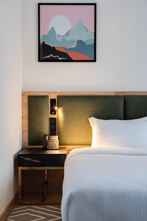 The Elements Hotel Tashkent Esterno foto