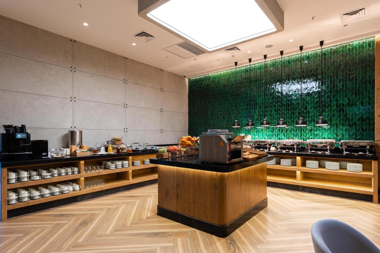 The Elements Hotel Tashkent Esterno foto