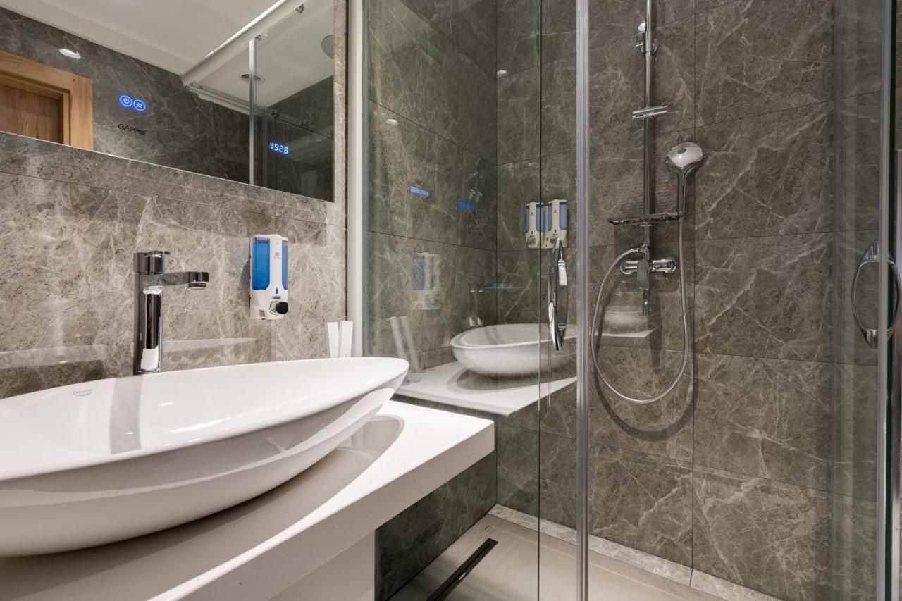 The Elements Hotel Tashkent Esterno foto